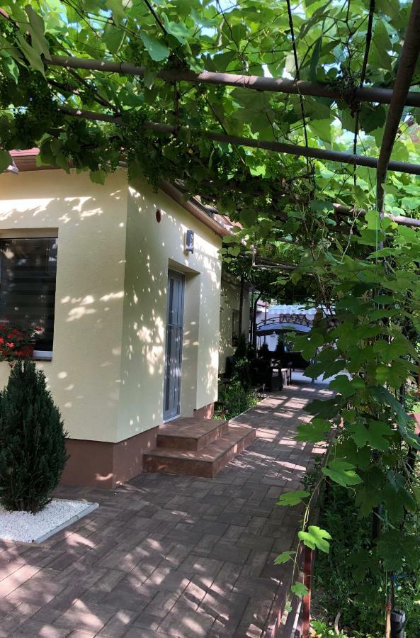 Отель Casa Lui Mamaia Констанца Экстерьер фото
